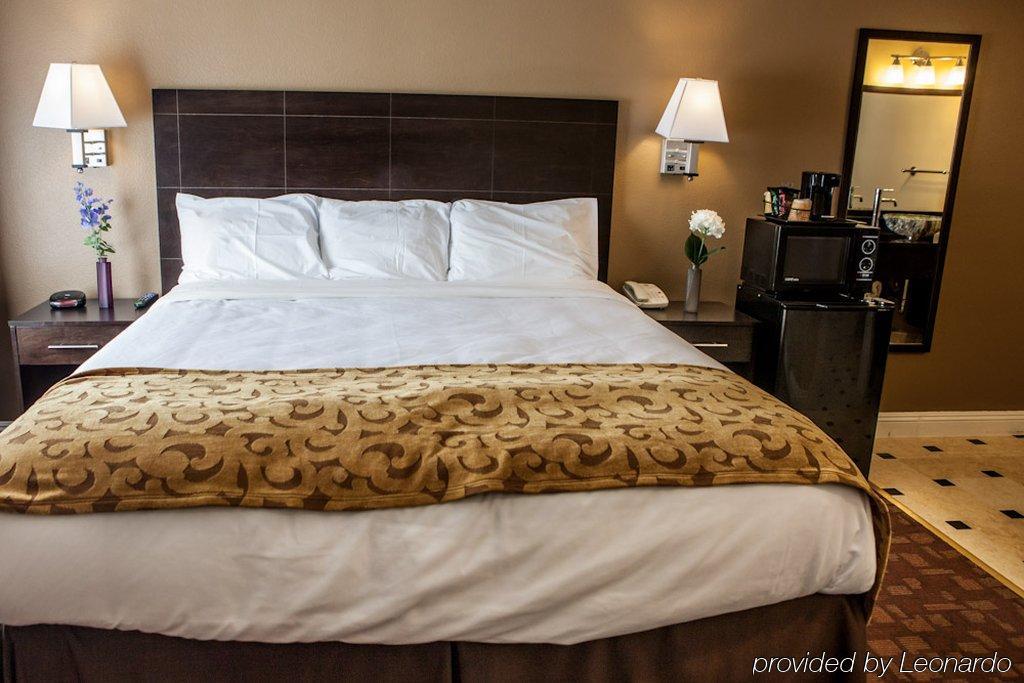 Marinwood Inn & Suites ナヴァト エクステリア 写真